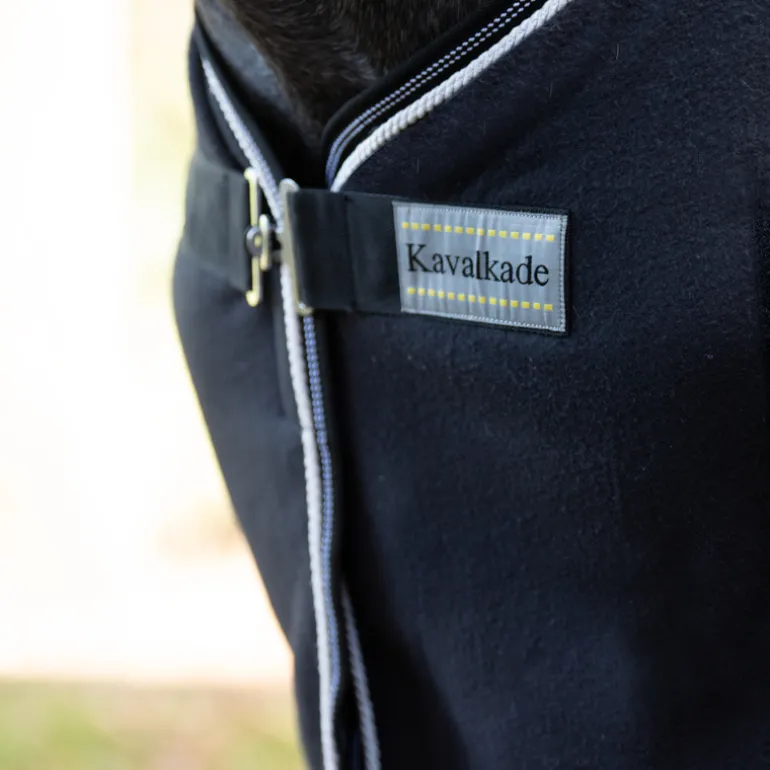 Fleece-Abschwitzdecke mit Brustlatz - abnehmbar