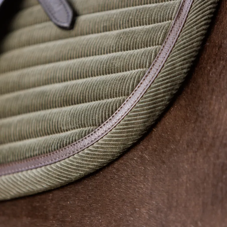 Schabracke "Cozy in Corduroy"